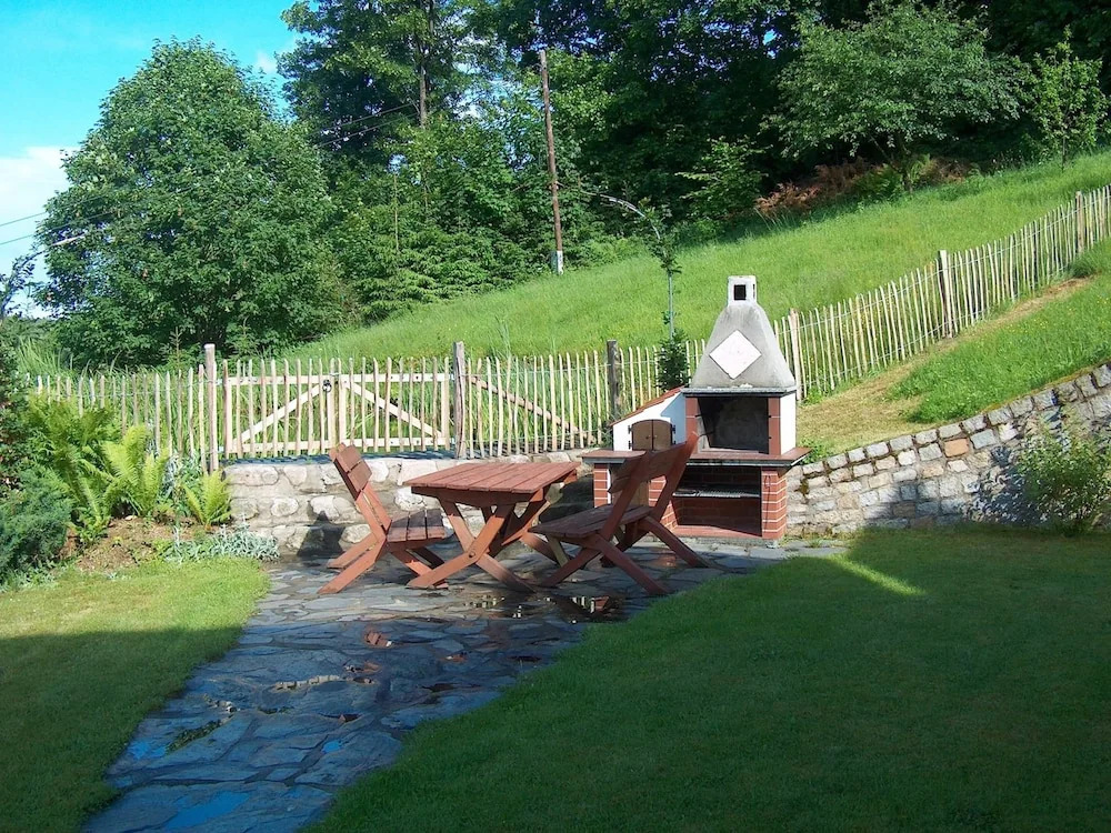 Large Luxury House with Sauna & Hot Tub in Giant Mountains near ski Area