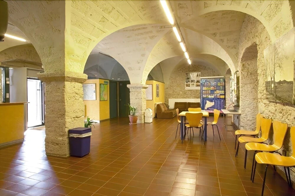 ALBERG de Banyoles