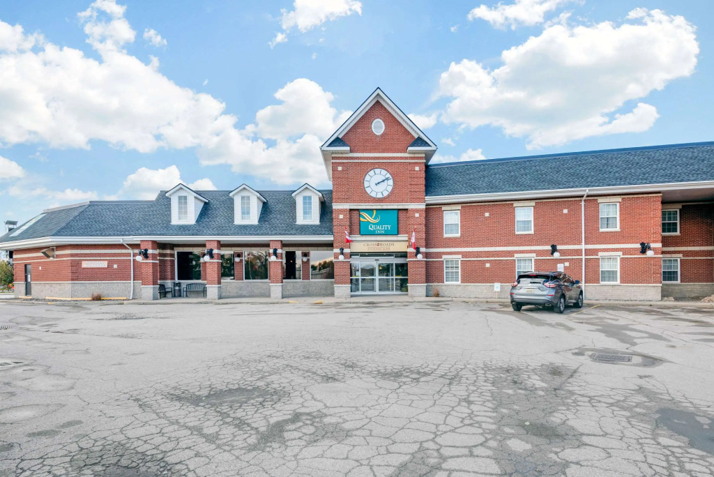 Village Inn & Suites