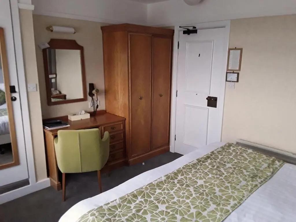 The Cottage Hotel