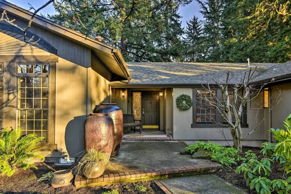 Spacious Hillsboro Home ~ 18 Mi to Portland!