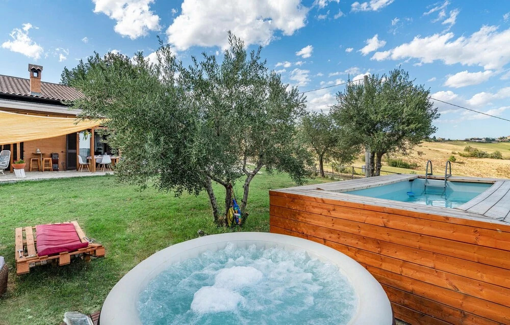 Stunning Home in Tolentino With 2 Bedrooms and Internet