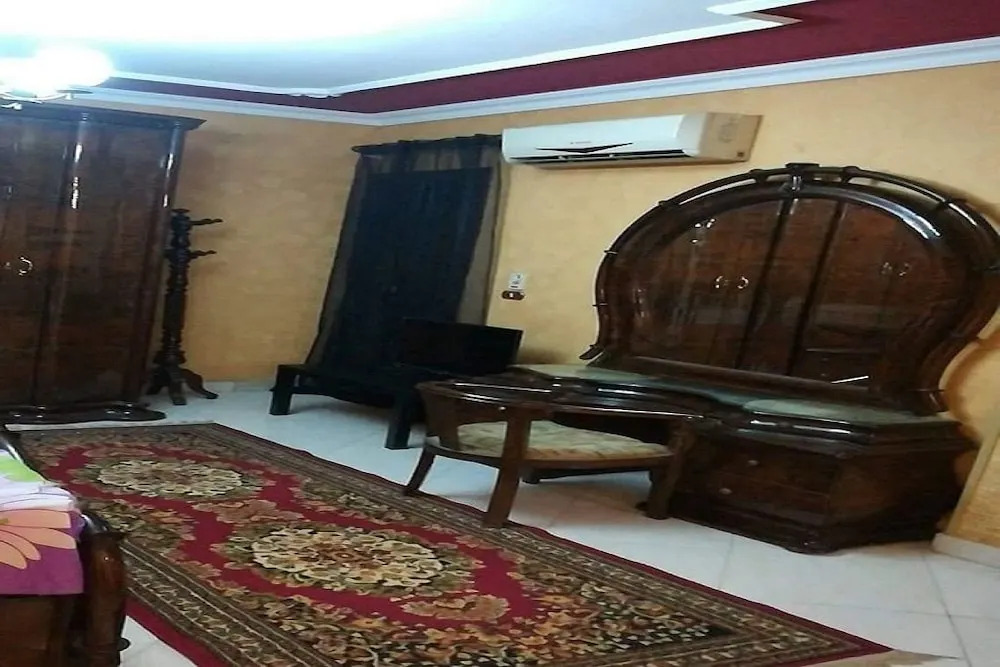 شقة مفروشة
