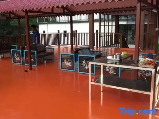 Jing No. 5 Homestay · Stream Tracing · Hidden World (Moon Bay Scenic Area)