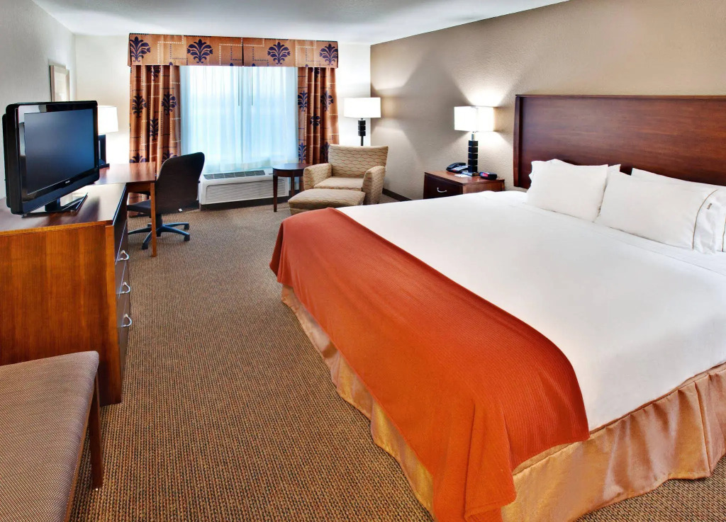 Holiday Inn Express Hotel & Suites - Dubuque West by IHG