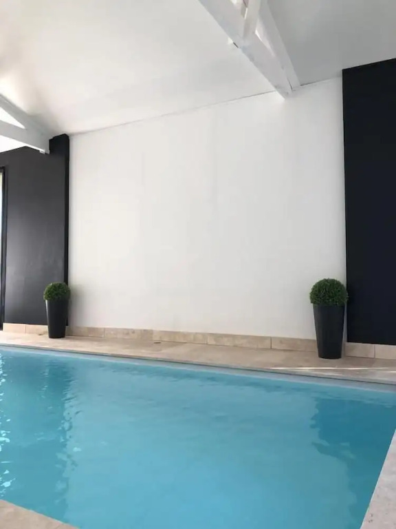 Château Bernon Gite 15 Personnes - piscine et SPA