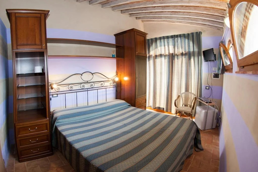 Casa Vacanze "Casale al Pino"