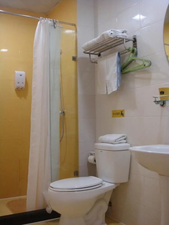 Home Inn Xiamen Lianban Xinjing Branch