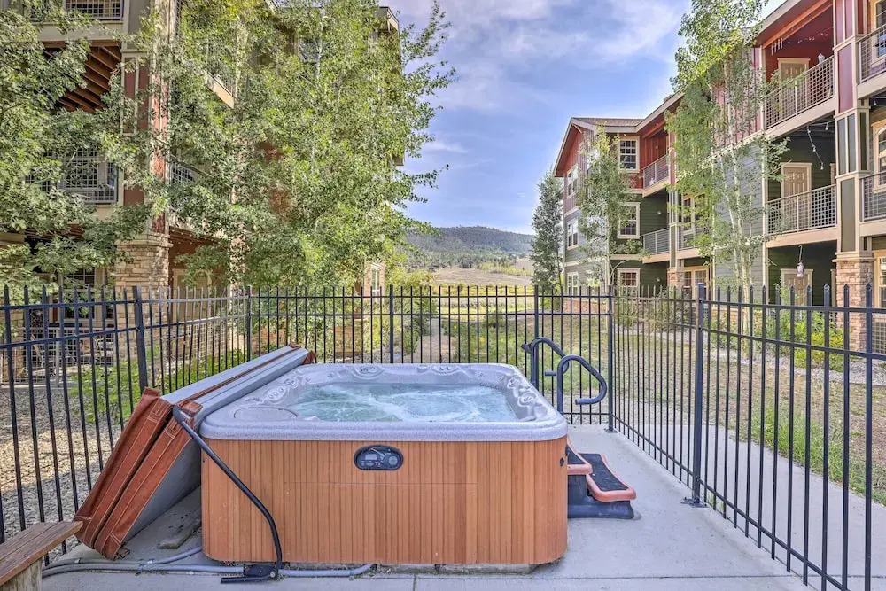 Ski, Hike & Golf: Granby Condo w/ Shared Amenities
