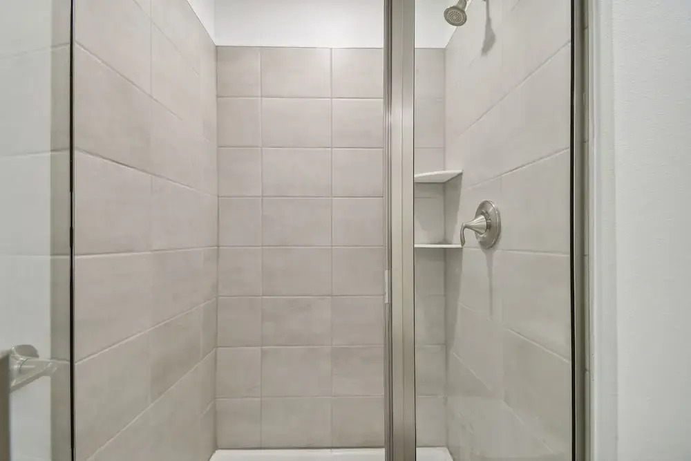 Storey Lake - Private Pool- King Bed - 4BD/3BA