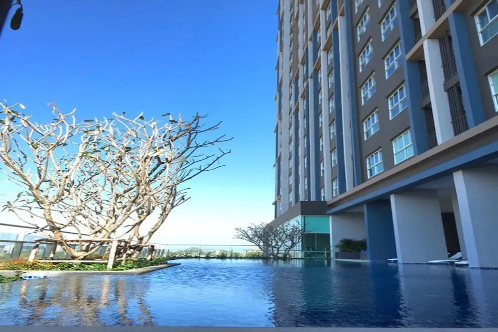 Baan Kieng Fah Hua-Hin by Montri C