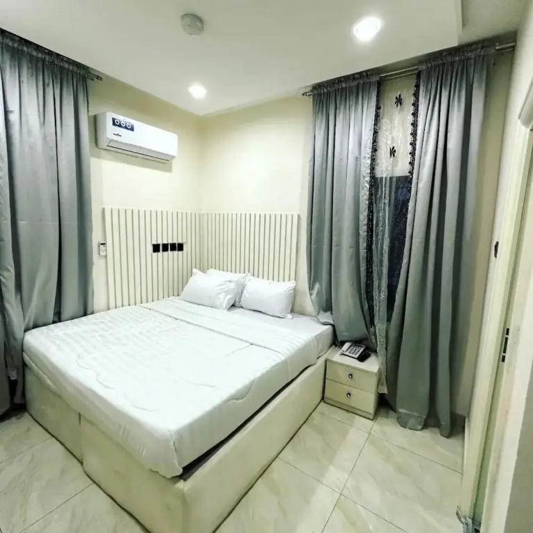 Rock Towers Apartment