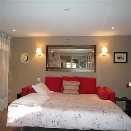 Bed  Breakfast La Campagne a Paris