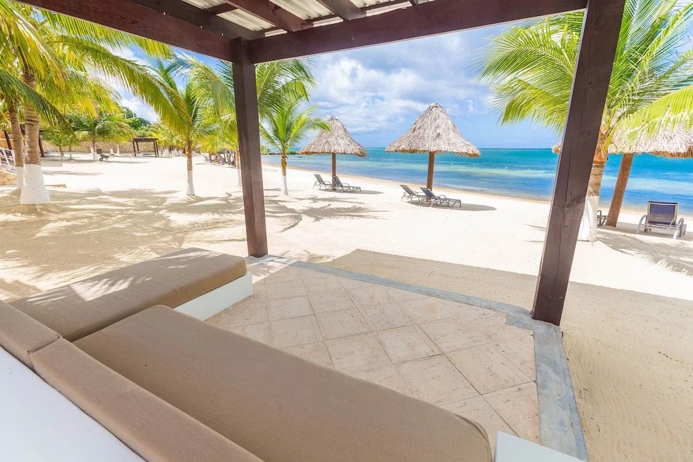 Pristine Bay 1003 3 Bedroom Home by RedAwning