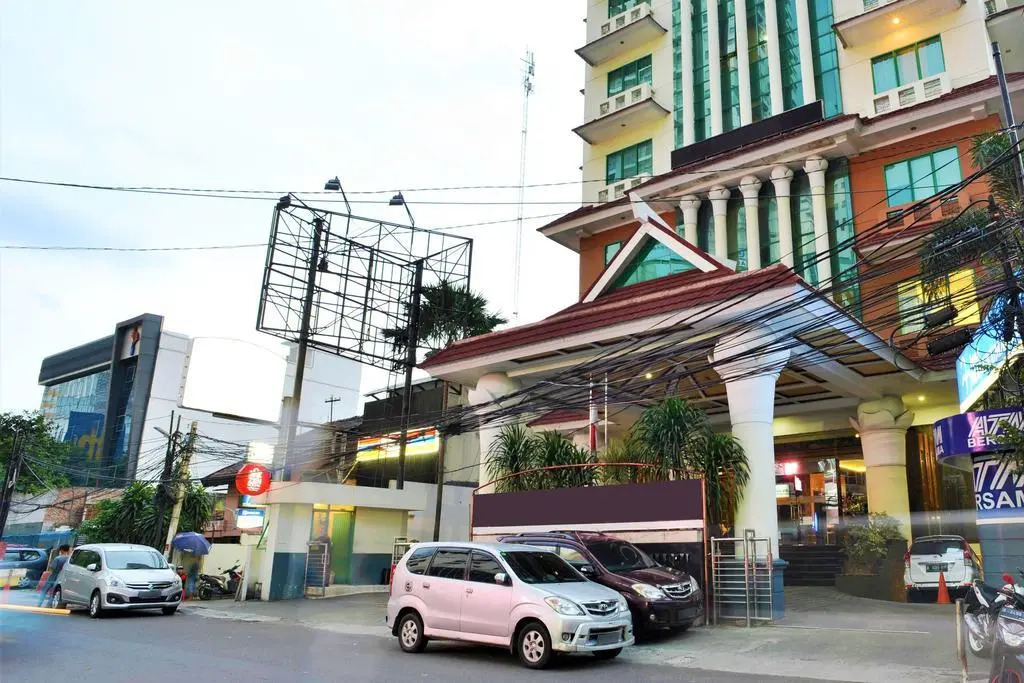 Zen Premium Near Grand Indonesia Mall