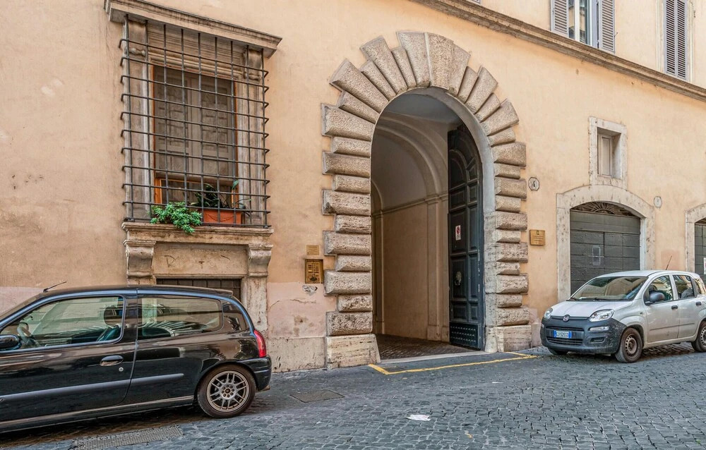 Amazing Apartment in Roma With Wifi and 2 Bedrooms