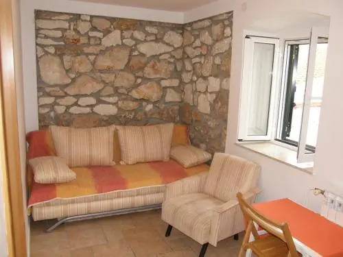 Apartments Primosten