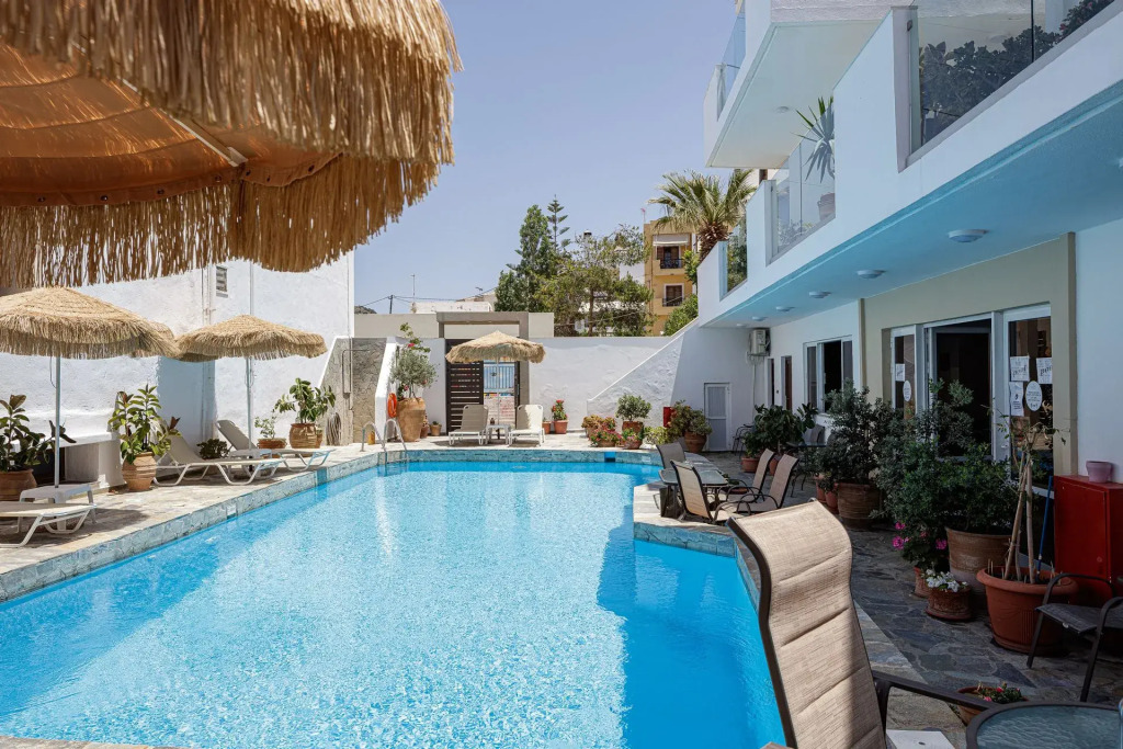 Kasteli Studios & Apartments