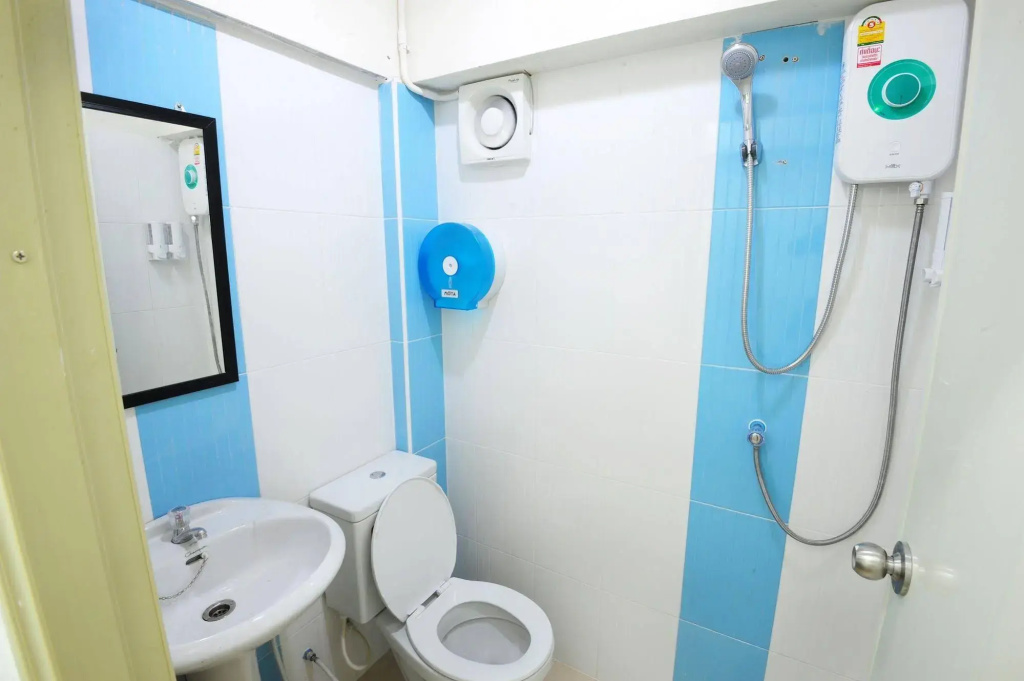 Voyagers Hostel