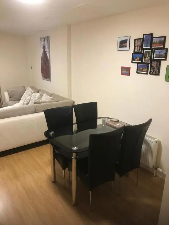 ochiltree apartment