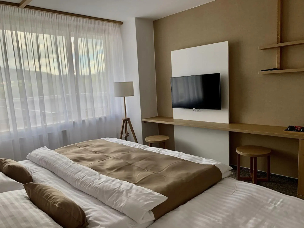 Hotel Adamantino