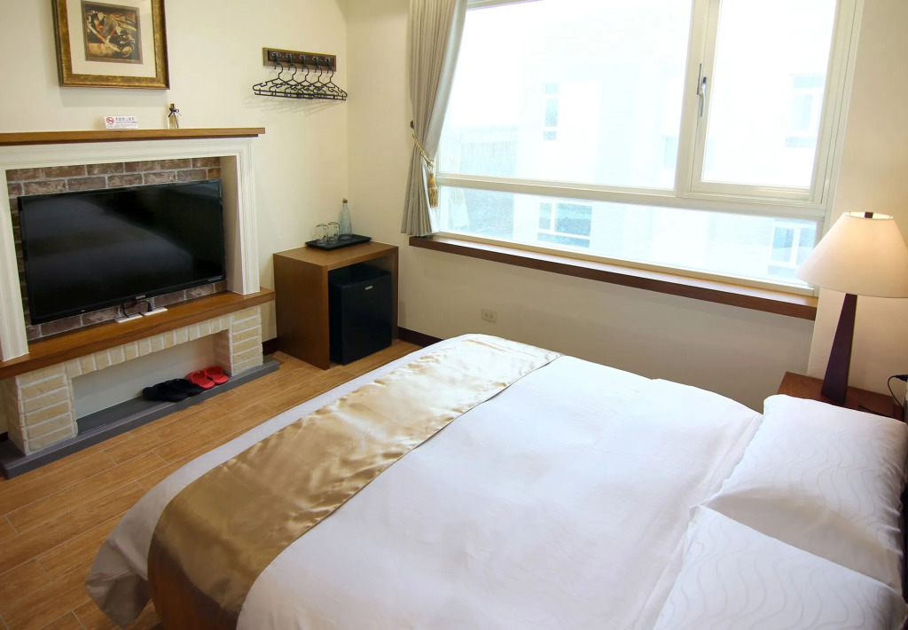 Theday Inn