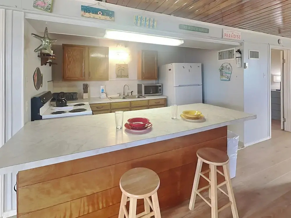 Coastal Den by Ryson Vacation Rentals