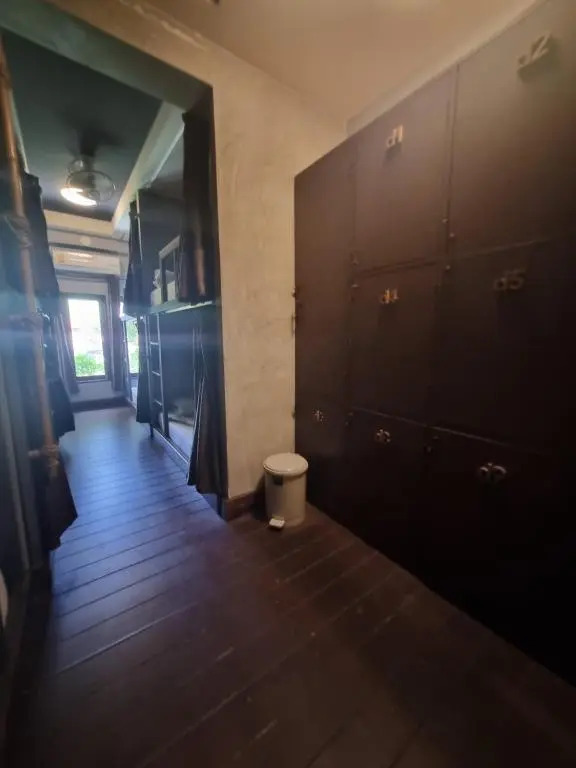 Aha Lanta Cozy Hostel