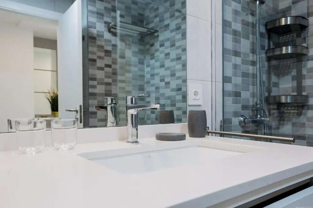Apartamento Blanco 127 en La Caleta - Altamira