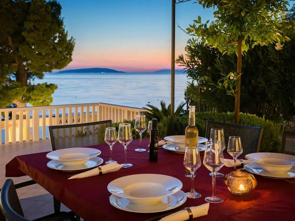 Nice Apartment in Gradac