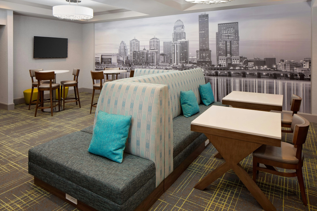 Hampton Inn Louisville Downtown
