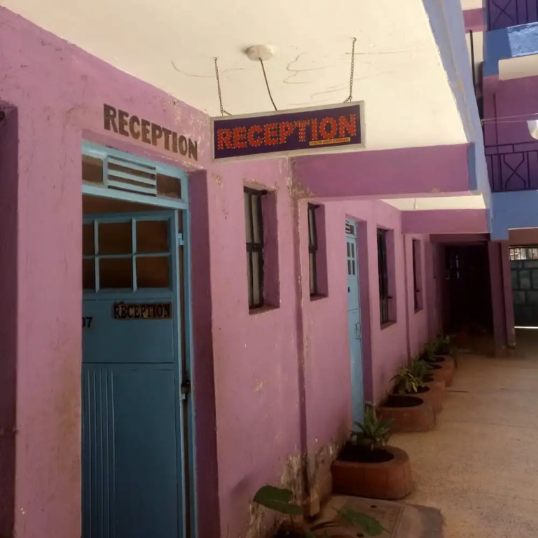 Esidai Hotel