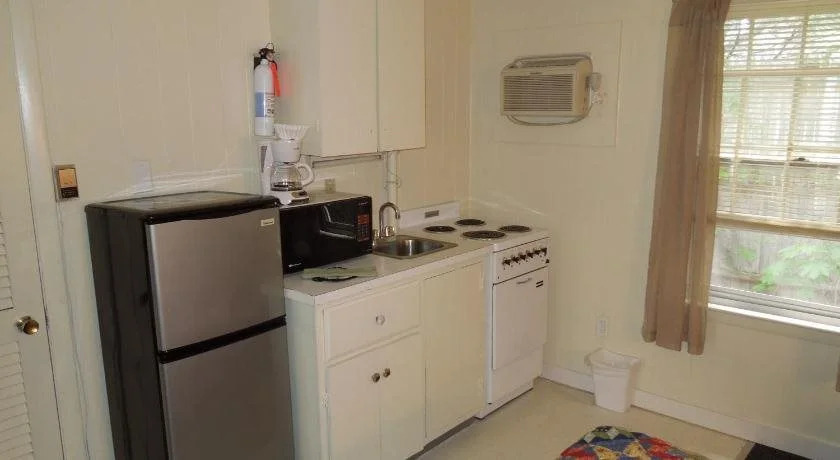 Emerald Isle Motel