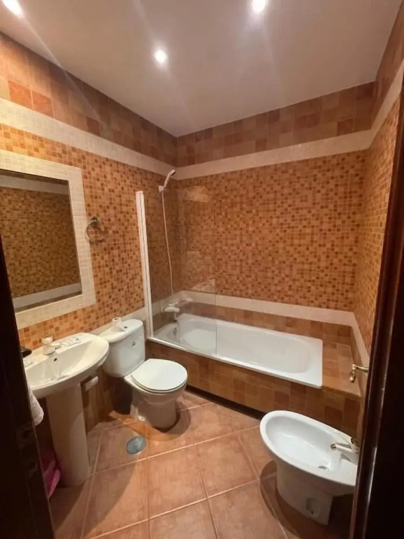 HOSTAL CHIQUININO II