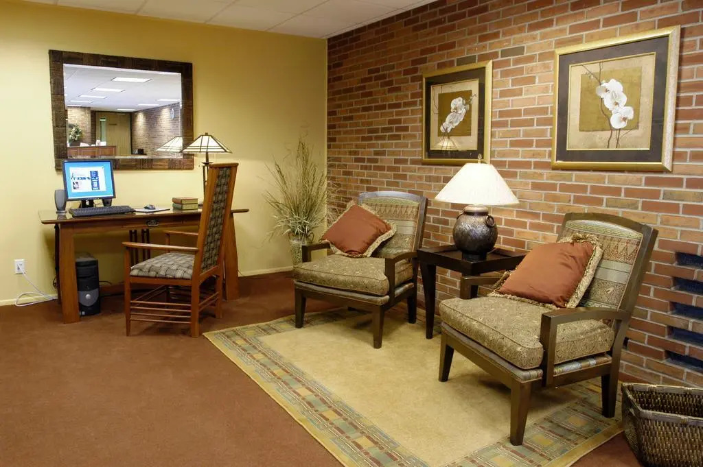 Hillsdale College Dow Hotel and Conference Center