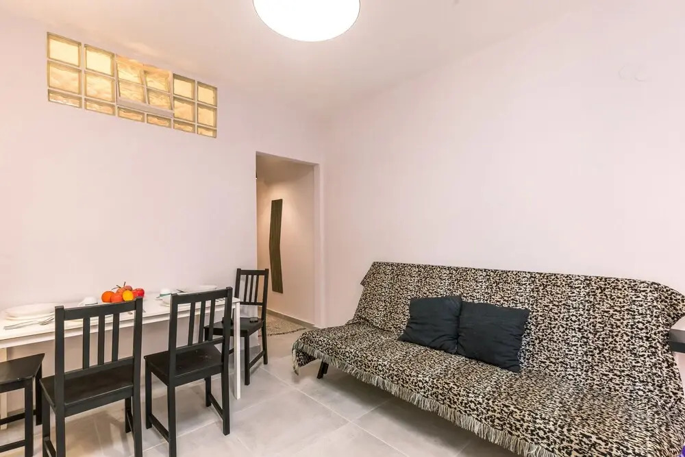 Bright apartment near Corfu town by Konnect