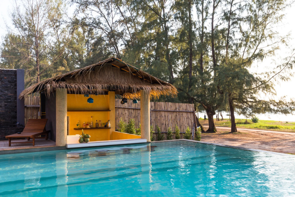Coriacea Beachfront Boutique Phuket Resort