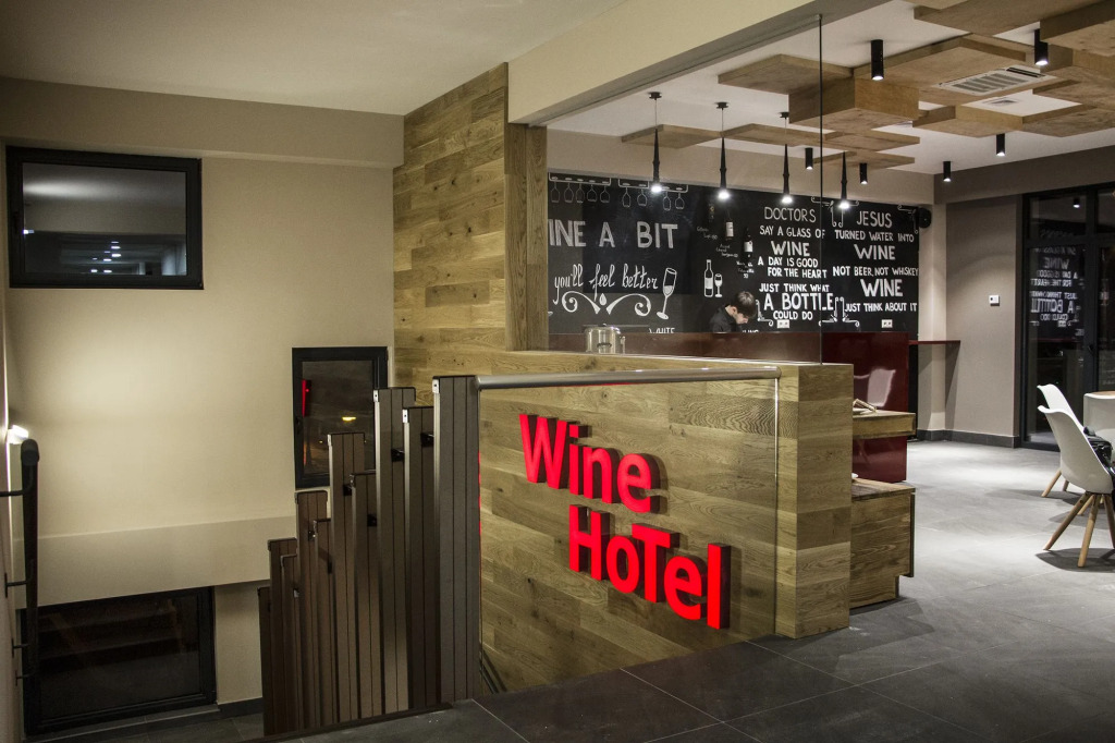Wine Hotel