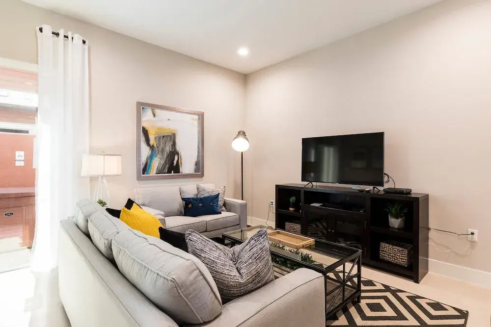 3 BR 3BA Villa