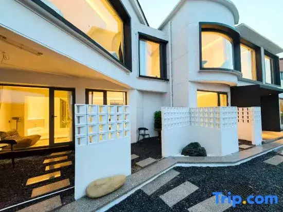 Xinzhu · Jinzuo Beach Sea Homestay (Yangkou Beach Resort Branch in Laoshan Scenic Area)