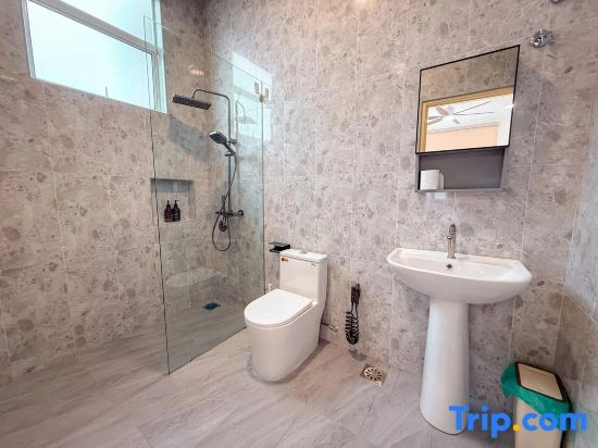 Aesthetic Muji Pool Villa in Ipoh | 5BR 24Pax