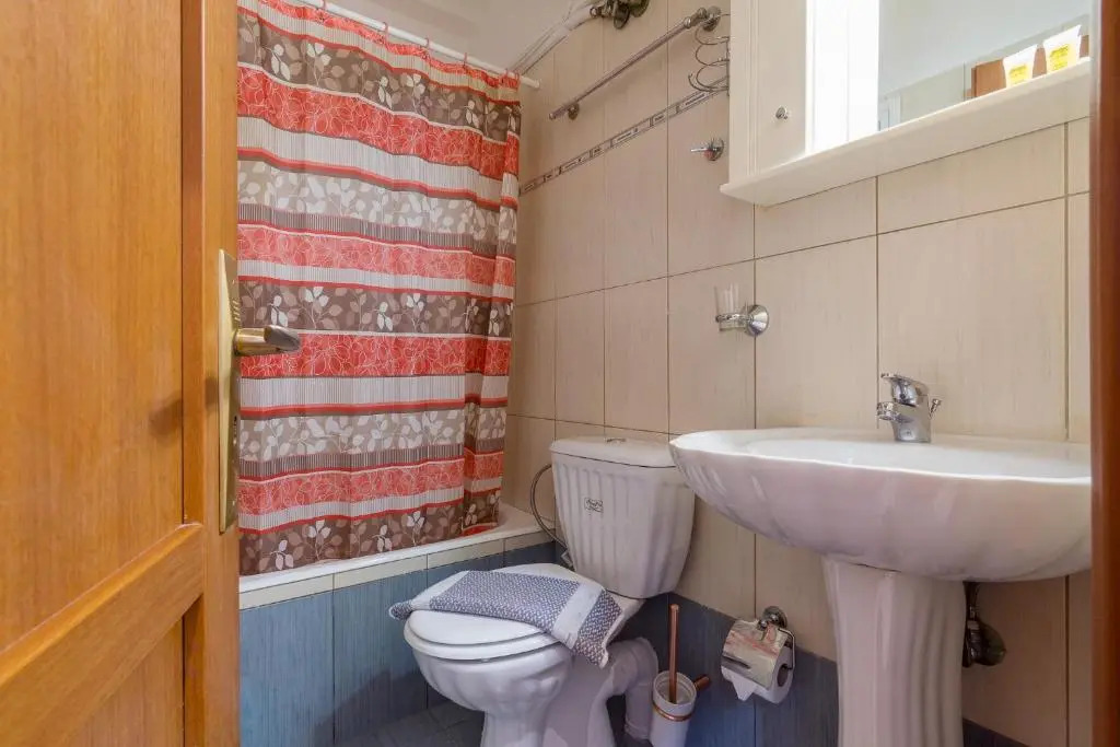 Cozy 2 bedroom apartment in Piraeus