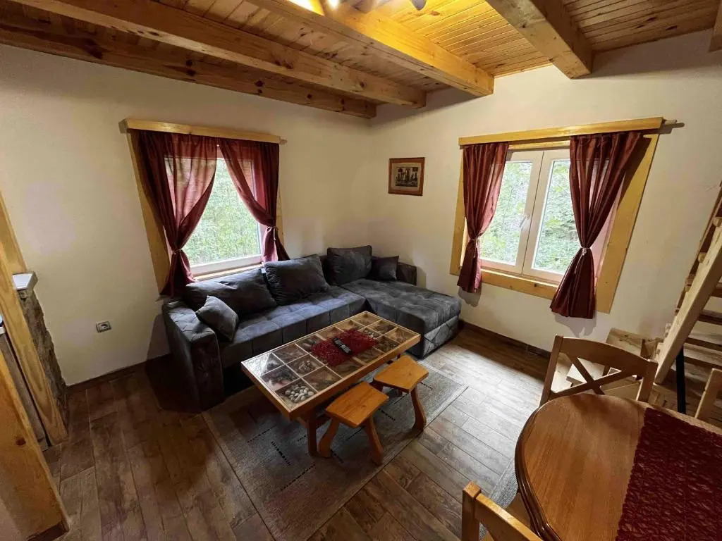 Star Apartments