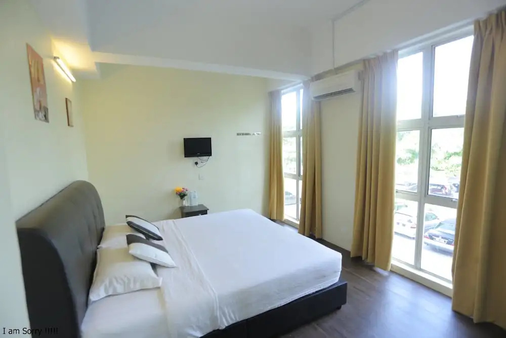JAM Hotel Kota Warisan Near ERL Salak Tinggi Sepang