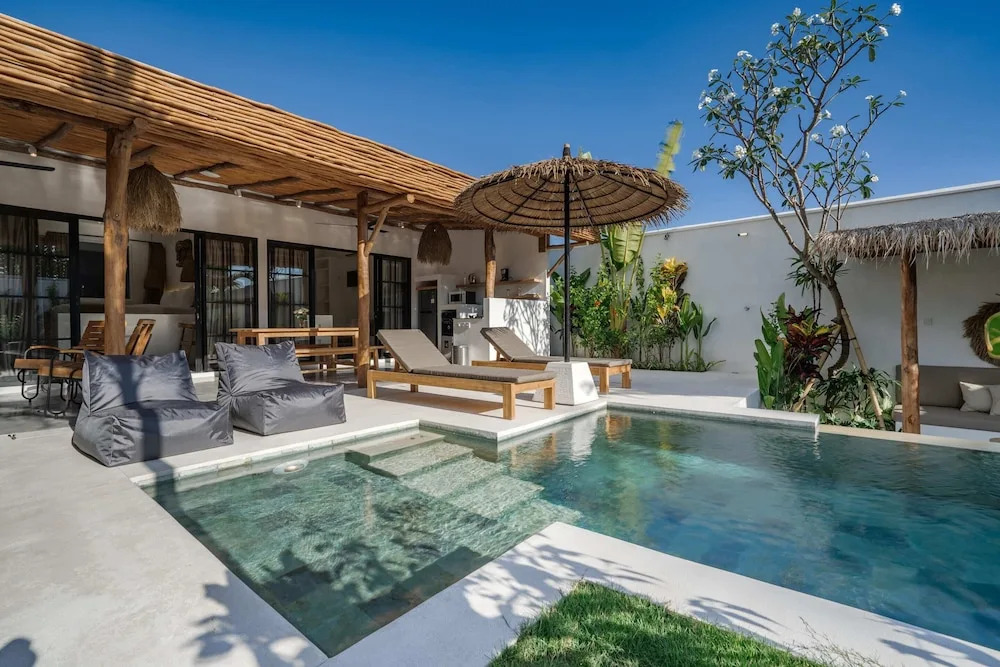 Villa Ruta II - Luxury 2BR Tropical Villa next to Luna Beach Club and Nyanyi beach