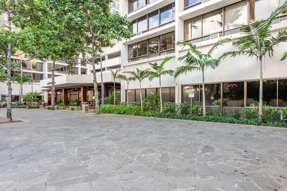 Breezy 12th Floor Waikiki Condo with FREE Parking