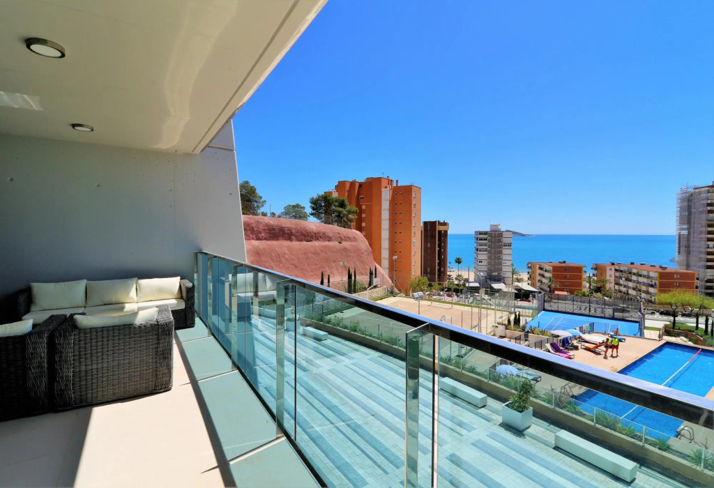 Sunset Drive 1-46 Poniente Beach