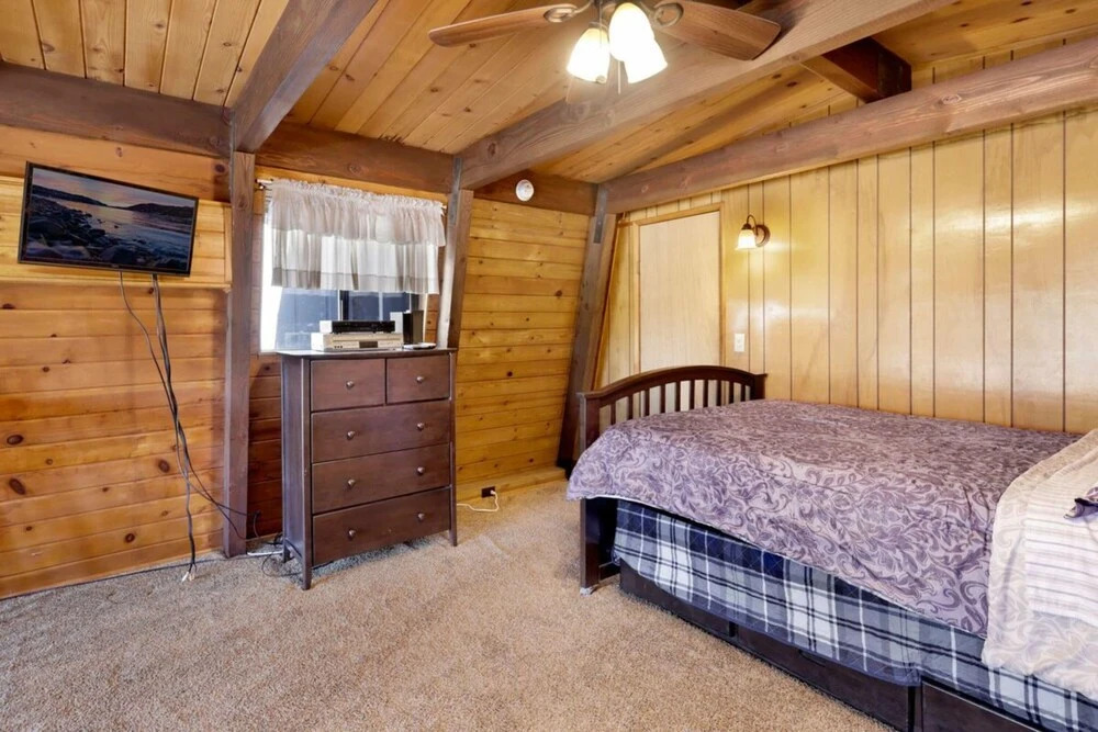 Mount Shasta Retreat #2073 by Big Bear Vacations
