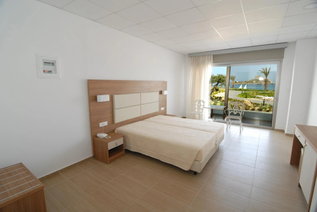 Royal Bay Suites