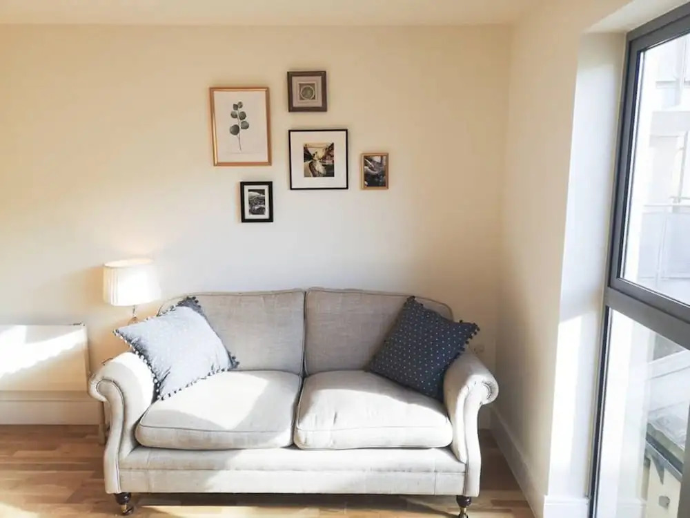 Stylish 1 Bedroom Apartment Near Clifton Triangle